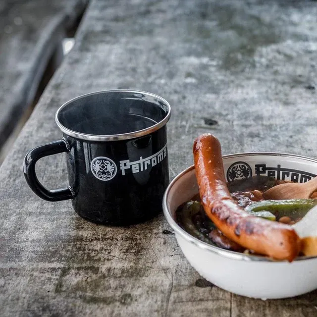 px_Becher_mug_schwarz_1.webp