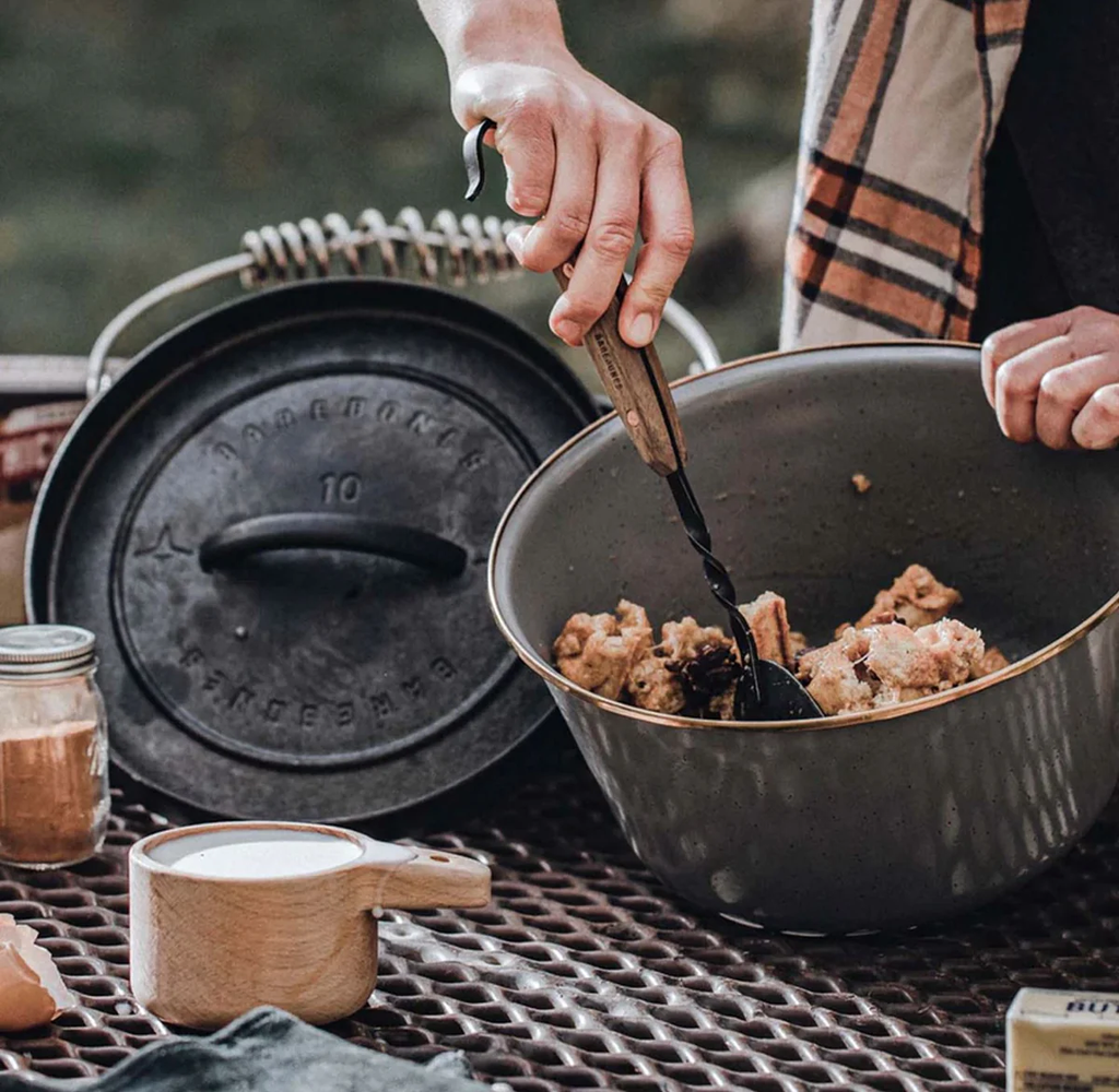 Enamel Mixing Bowl Set 02 Barebones.webp
